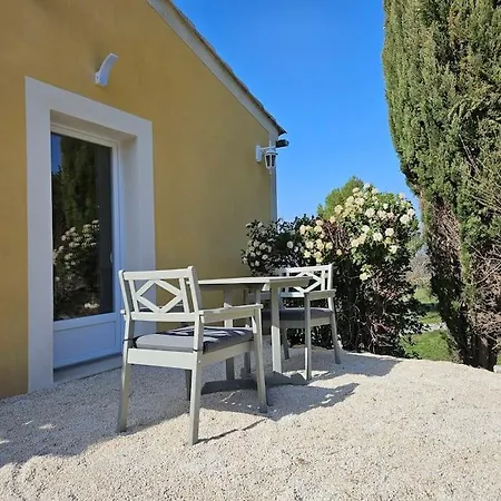 Adhemar Les Lauriers Apartmán La Garde-Adhémar